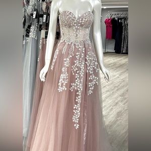 andrea & leo dress